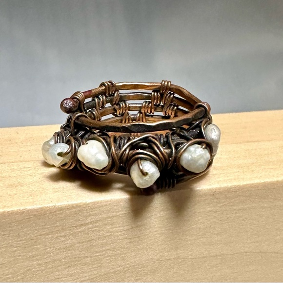 Pearl copper ring (size 7) - Picture 3 of 4